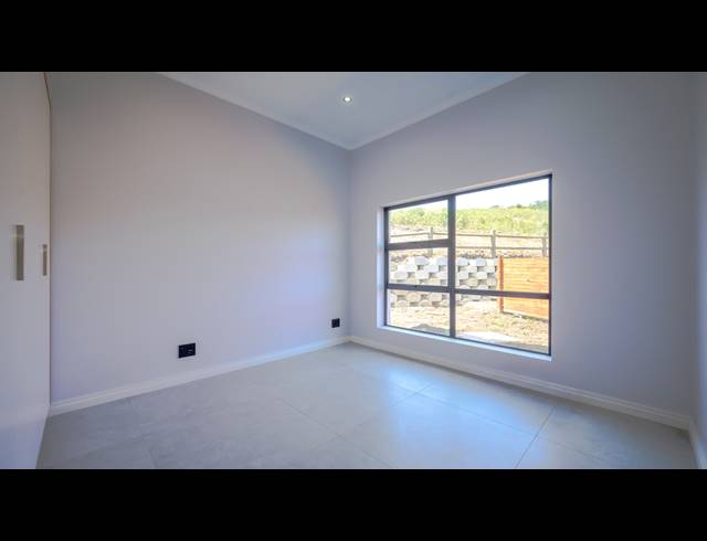 3 BEDROOM HOUSE FOR SALE IN PALM LAKES ESTATE
